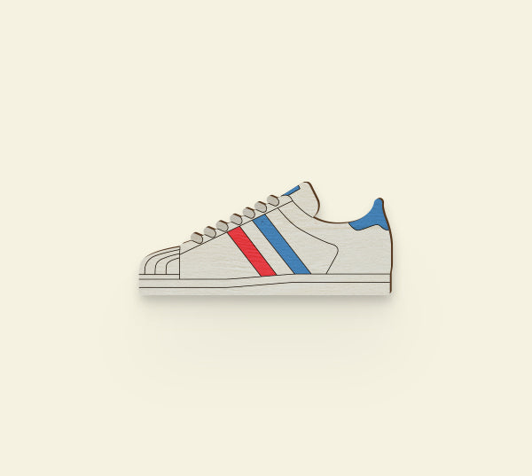 Sneakers Pin